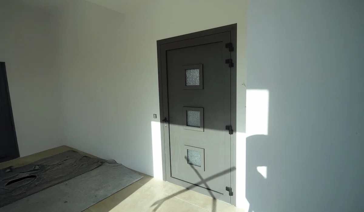 Sud Est Alu System Menuiserie Alu Nice Porte En Alu